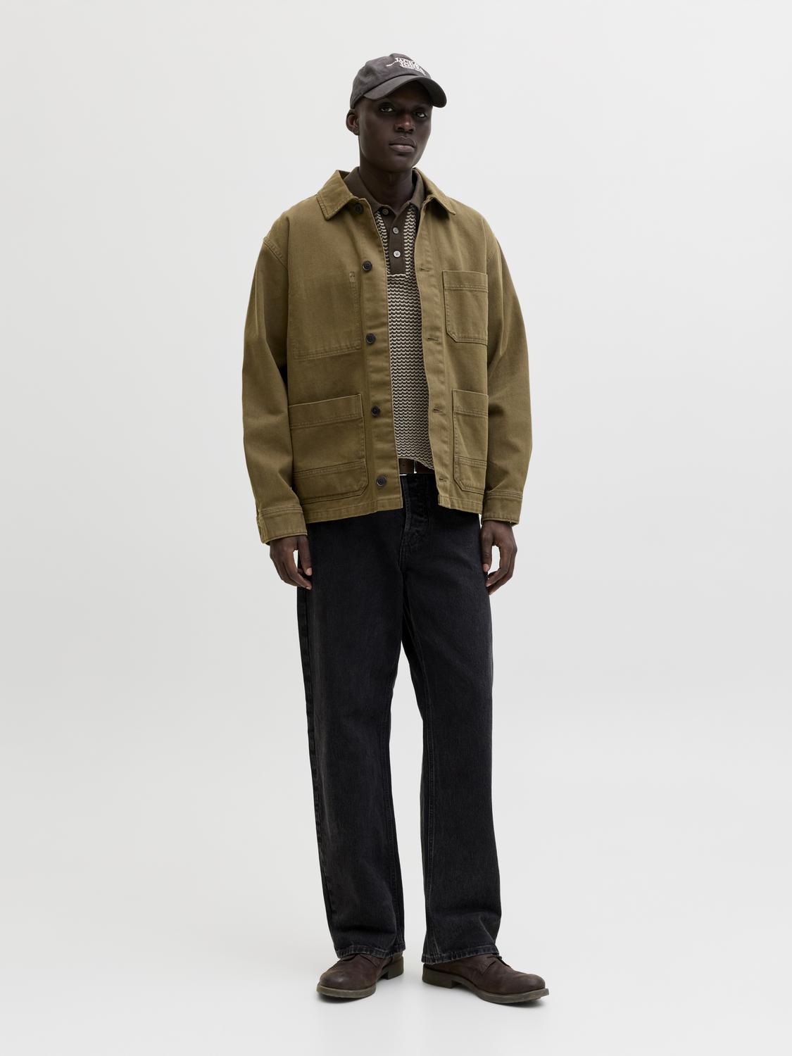 model_shot-front_full